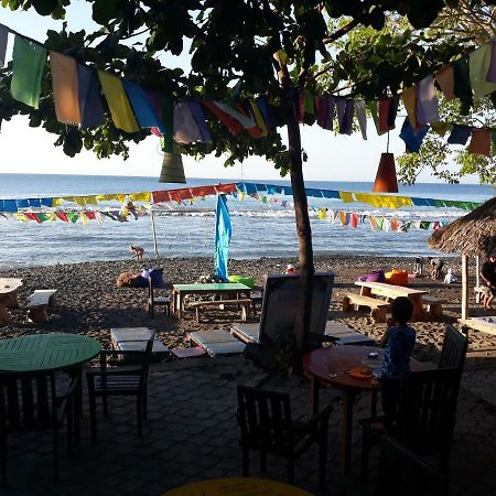 Barracuda Beach Hostel Amed Zewnętrze zdjęcie