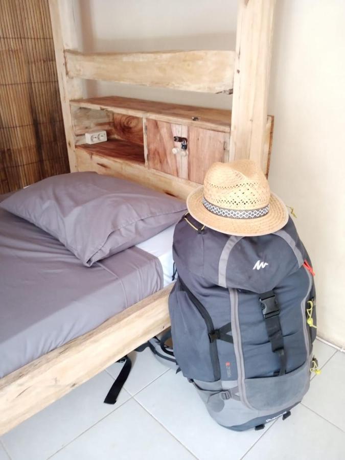 Barracuda Beach Hostel Amed Zewnętrze zdjęcie